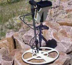 The fact is, there really isn't anyone top metal detector on the market, it boils down. Pulse Induction Detector Uses Pulse Induction Technology To Detect Metals It Has One Coil As A Transmitter And Re Metal Detector Gold Detector Metal Detecting