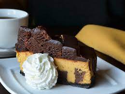 Went there around lunch on a saturday with my son. Olive Garden S Secret Menu Includes A Pumpkin Cheesecake Topped With Brownie Bites On Top Of A Cookie Crust And We Have No Words