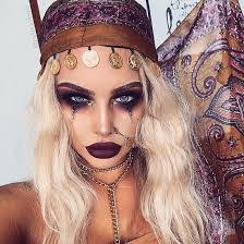 Danielle Girardeau's Instagram, Twitter & Facebook