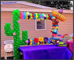 Fun for cinco de mayo celebrate summer with a mexican fiesta party! Mexican Fiesta Mexican Party Theme Mexican Birthday Parties Mexican Party Decorations