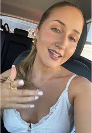 Jade Whitaker (@jadewhitaker92)