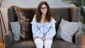 Chubby sex with Leana Lovings - PORNSTARS.TUBE