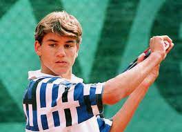 Hi everybody, i'm roger federer. Die Geldmaschine Roger Federer Hz