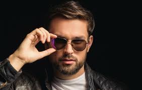 Different Zip Codes': Womanizing and Your Security Clearance