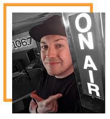 Jason Janis's Instagram, Twitter & Facebook