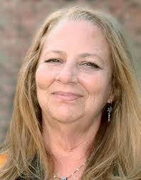 Valerie Putnam's Instagram, Twitter & Facebook