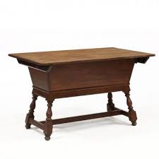 They were made by local cabinetmakers or small furniture shops. Antique Pine Dough Box Table Lot 553 June Gallery Auctionjun 29 2019 9 00am