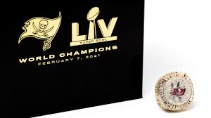 The tampa bay buccaneers are officially sealing the deal as the team revealed their super bowl lv rings. Tampa Bay Buccaneers Super Bowl 2021 Lv Ring One Team One Cause Lavonte David Tom Brady Fr24 News English
