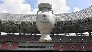 Un meci pe un stadion. PoftiÈ›i La Bilete Pentru Euro 2020 Cat CostÄƒ Cel Mai Ieftin Tichet