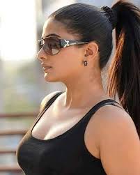 High Ponytail For South Indian Round Face Indian Hairstyles Hairstyles For Round Faces Hair Styles