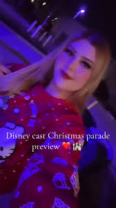 Disney cast parade preview! Front row seat is best ❄️✨🥰 #disneyland  #castmember #disneyparade #disneychristmas