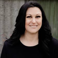 Veteran pursuing esthetician career in Arizona