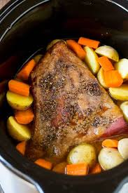 Serve place brisket in a large dutch oven and cover brisket with an inch of water. Slow Cooker Corned Beef Recipe Crock Pot Corned Beef Corned Beef And Ca Beef Brisket Recipes Crockpot Slow Cooker Corned Beef Corned Beef Recipes Crock Pot