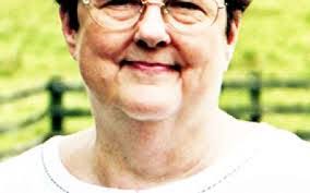 Suzanne Marlow's Instagram, Twitter & Facebook