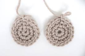 The magic ring crochet technique is one of my favorite tricks! How To Crochet The Magic Circle Magic Loop What Is A Magic Circle Sigoni Macaroni