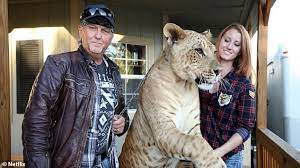 Tiger King Star Jeff Lowe Is Recovering After Suffering A Stroke As His Wife Claims He Was Poisoned Daily Mail Online