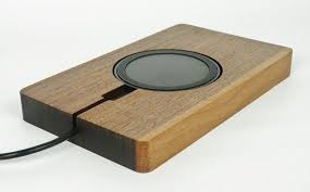 En Bois Wireless Station De Recharge Beton Wireless Station De Recharge Charging Station Diy Charging Station Phone Charging Station