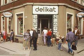 Eingang Eines Delikat Ladens In Chemnitz Ddr Ddr Bilder Leben In Der Ddr