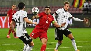 Dfb ˌdeːʔɛfˈbeː) is the governing body of football in germany. Deutschland Blamage Gegen Die Turkei Experte Attackiert Low Deshalb Schaltet Keiner Mehr Ein Fussball