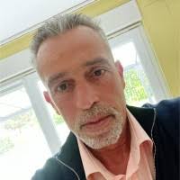 300+ profils pour “Elia”