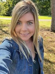 Donna Ahearn's Instagram, Twitter & Facebook