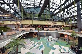 Maybe you would like to learn more about one of these? Das Neue 70 000 Quadratmeter Einkaufszentrum In Bukarest Granulati Zandobbio
