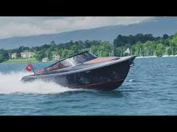And behind the elegant, streamlined windscreen and striking wooden frame is a contemporary and exceptionally stylish interior. Wajer 38 2 All Round Powerful Youtube