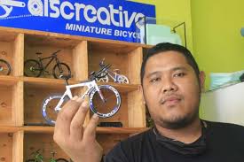 Love bikes and we helping. Scale Model Bikes From Indonesia Wow Cycling Buffs And Celebs Halaman All Kompas Com