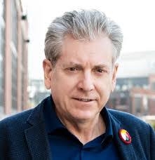 Doris Cloutier's Instagram, Twitter & Facebook