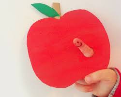 Bricolage De Pommes Et Petit Vert Craft Ver De Terre Bricolage Automne Maternelle