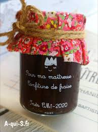 Etiquettes Personnalisees Carrees A Personnaliser A L Unite Etiquette Personnalise Sacs De Noel Bac De Rangement
