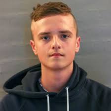 Stream Benjamin Sanderson music