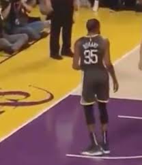 Watch lakers alex caruso dunks over warriors kevin durant. Lakers Vs Warriors Finals Score L A Lost To Golden State But Who Cares Let S Watch Alex Caruso Dunk On Kevin Durant Silver Screen And Roll