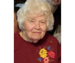 Alice Krug's Instagram, Twitter & Facebook