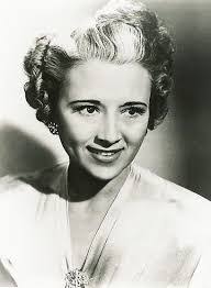 Luana Wells's Instagram, Twitter & Facebook