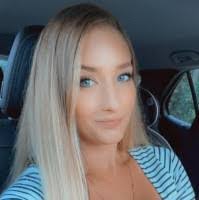 Megan Vieira's Instagram, Twitter & Facebook