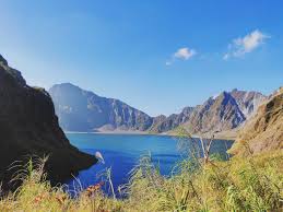 Crater Lake Mt Pinatubo Philippines 2048x1536 Oc Music Indieartist Chicago Crater Lake Lake Philippines