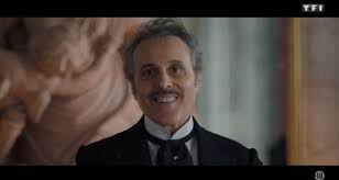 Ne doit pas être confondu avec bazar de la charité. Le Bazar De La Charite Une Saison 2 Pour La Serie Qui Quitte Tf1 Pour Netflix Toutelatele