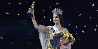 Kesuksesan itu rupanya buah dari kesabaran ayu. Terpilih Sebagai Puteri Indonesia 2020 Ayu Maulida Mimpi Apa Semalam Kapanlagi Com