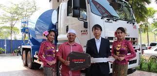 Isuzu malaysia service centre selangor. Isuzu Malaysia Mark Launch Of New Mixer Truck Truck Bus News