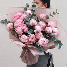 Peony Flower Bouquet Peonies Dubai Darcey Flowers Flowers Online Dubai Flowers Bouquet Gift Valentines Flowers Valentine Flower Arrangements