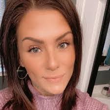 Lacey Presley's Instagram, Twitter & Facebook