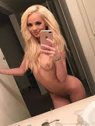 Toutes les photos d'Elsa Jean nue et seins nus - Whassup