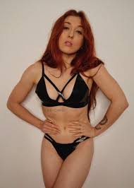 Trish Collins - Free nude pics, galleries & more at Babepedia