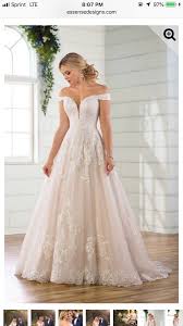 Auf den perfekten mix aus gepflegt, elegant und zurückhaltend kommt es bei der maniküre der nägel an. Kennt Jemand Weniger Teure Kleider Ahnlich Essence Of Australia D2815 Haarschnitt Kurz Brautmode Kleider Hochzeit Romantische Hochzeitskleider