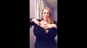 Yungfreckz Sticks Things Between Her Huge Melons | xHamster