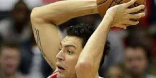 NBA: Houston limpia la casa en búsqueda de Howard