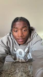 Elijah Seawright Singing