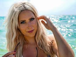 Alexis Taylor Makes a Getaway With Latest Single