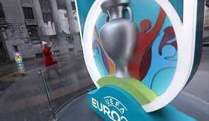 Where is euro 2021 being played? Uefa Plant Fur Euro 2021 Mit Vier Zuschauer Szenarien